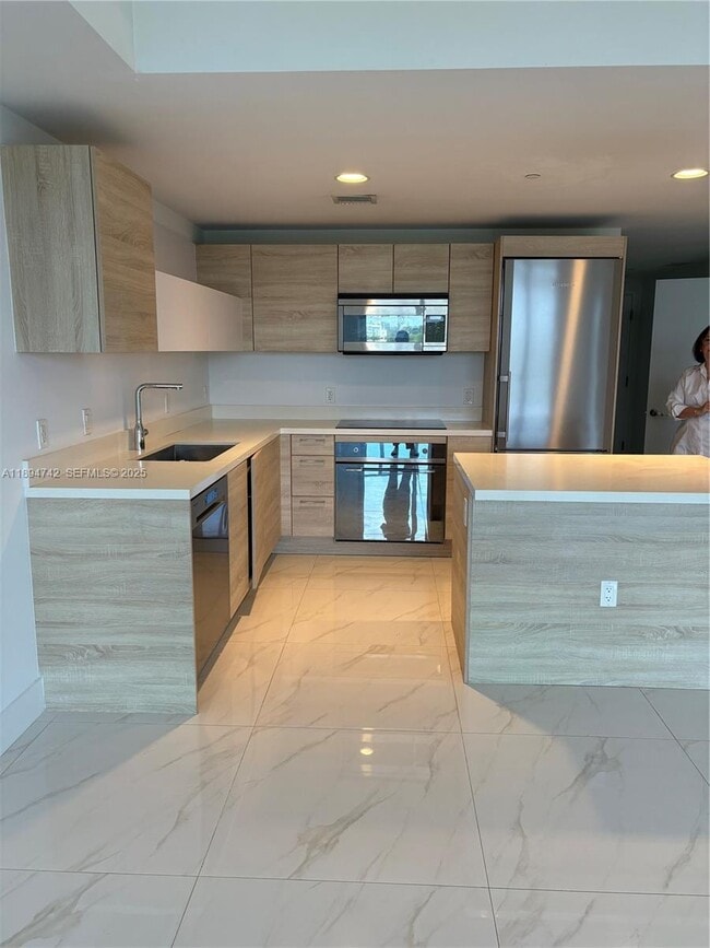 Photo - 16385 Biscayne Blvd Unit 504