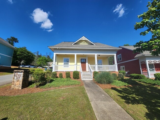 2240 Lakeside Dr Unit 3