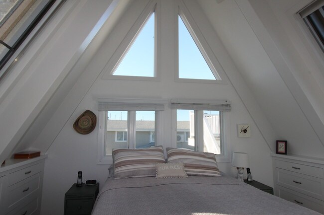 Photo - 147 Captains Dr