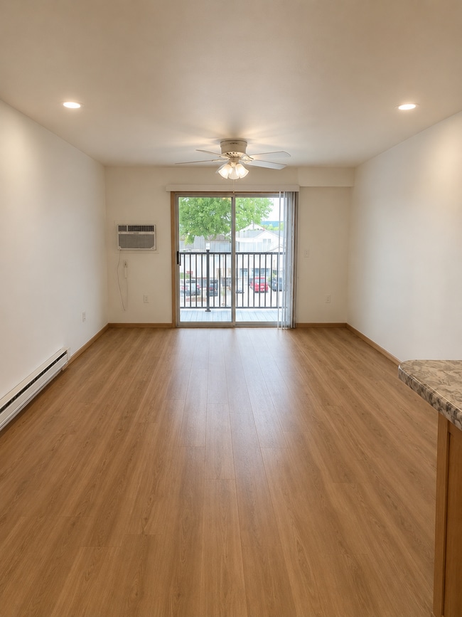 Photo - 3629 Calvert Rd
