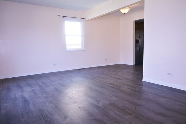 Photo - 2022 Redwood Dr