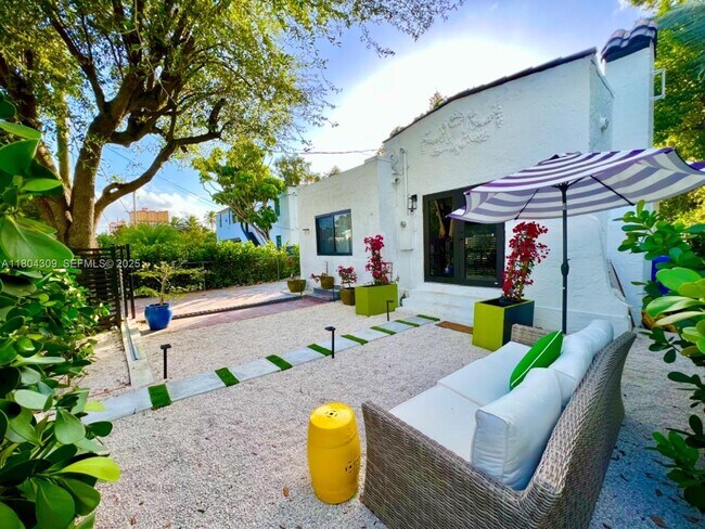 Photo - 8280 NE 1st Pl