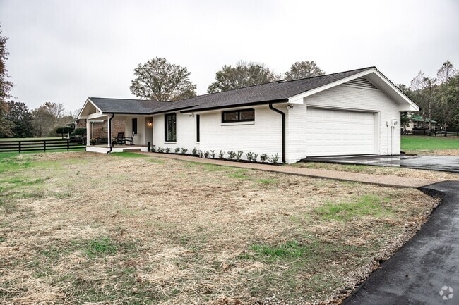 Building Photo - Hillsboro - Renovated Home for Lease