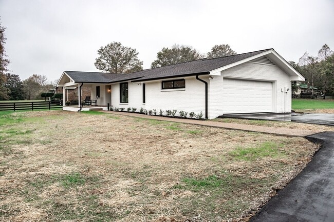 Hillsboro - Renovated Home for Lease - Hillsboro - Renovated Home for Lease