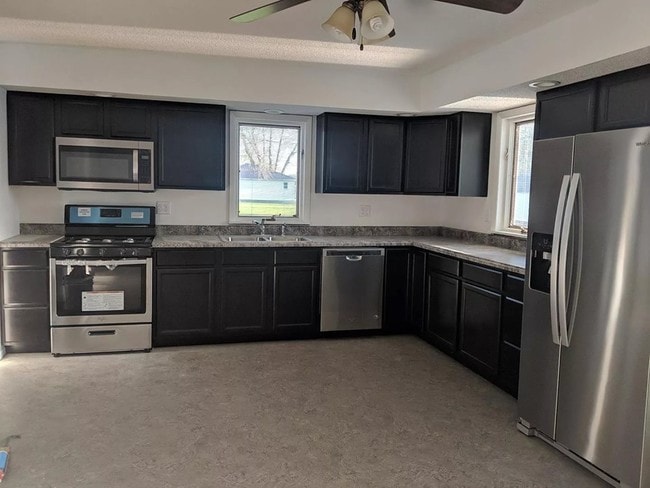 Photo - 203 School St