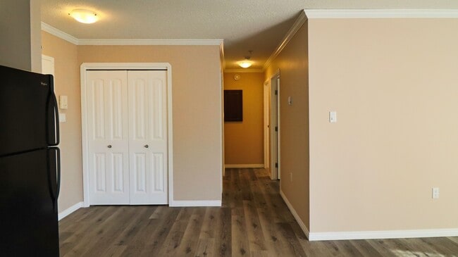 Photo - 5202 49 St