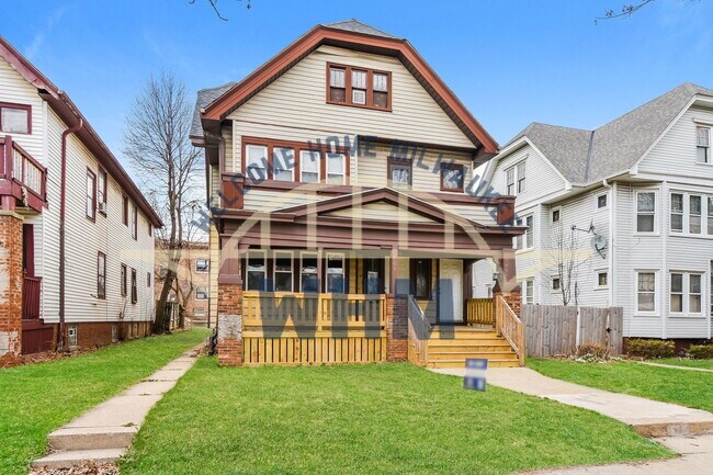 Building Photo - 2409 N 49th St