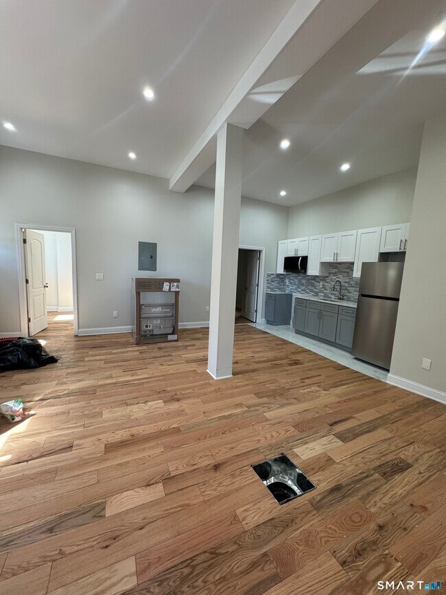 Photo - 740 Dixwell Ave Unit 1F