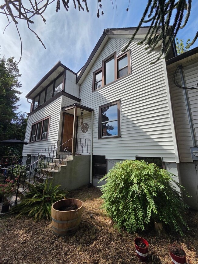 125 S Cambrian Ave
