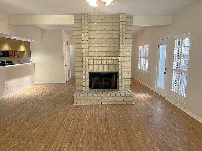 Photo - 3307 Golden Willow Dr