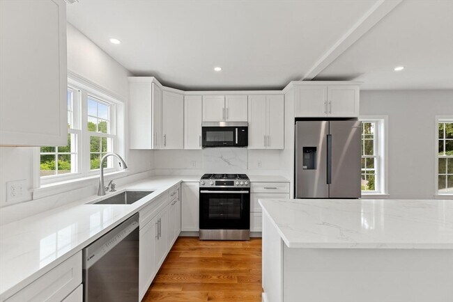 Photo - 63 Pleasant St Unit 2