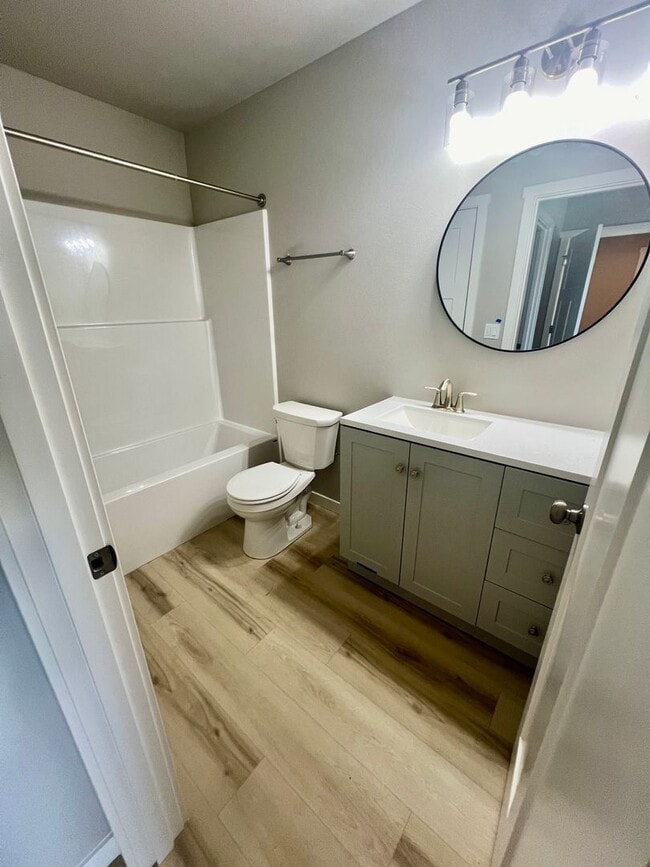Photo - 163 W C St Unit #163