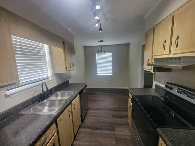 Photo - 2640 Teakwood Dr