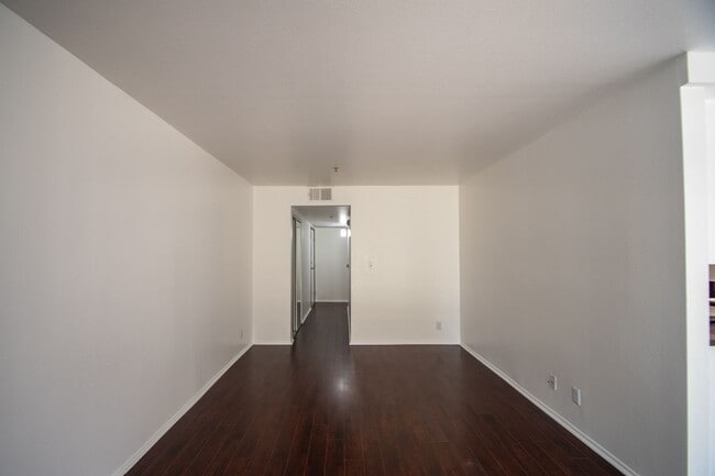 Photo - 5002 Tujunga Ave Unit 104