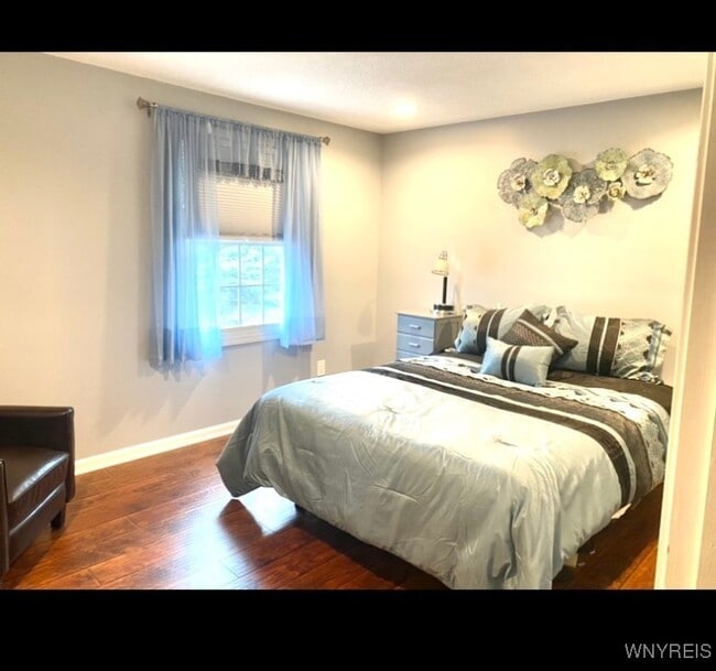 Photo - 32 N Hill Dr