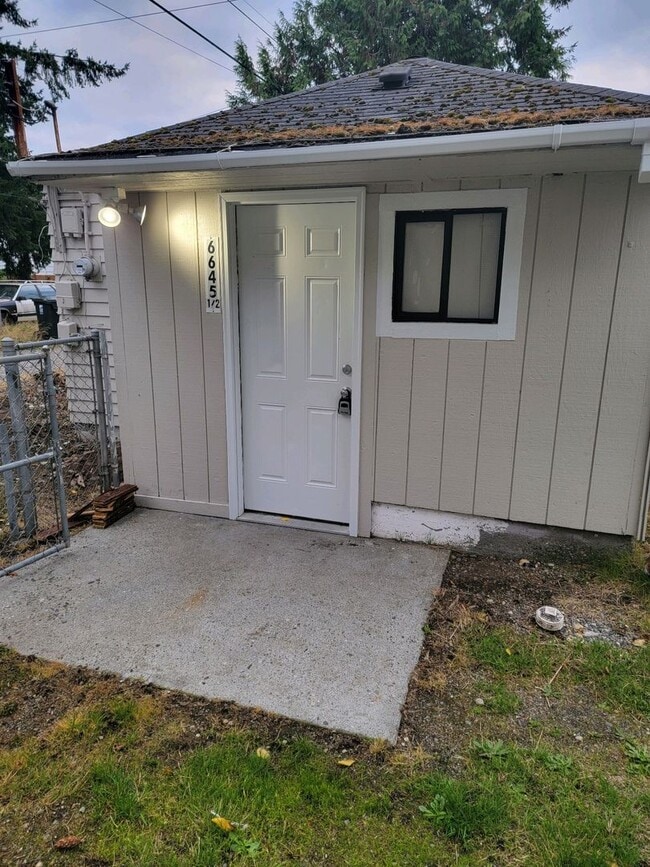 Photo - 6645 &amp; 6645 1/2 S. Fife St Unit 6645 1/2 S. Fife St