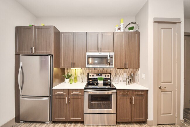 Photo - 5454 Washington Ave