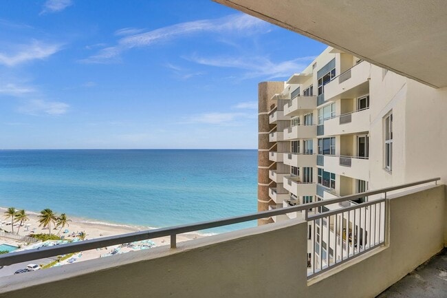 Building Photo - 3180 S Ocean Dr