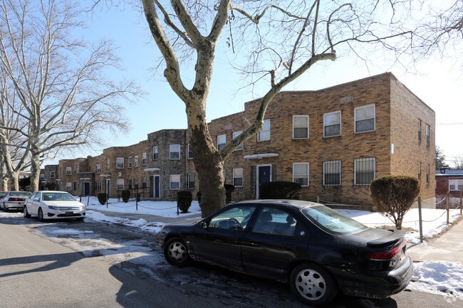 Blakemore Gardens - Blakemore Gardens Apartments