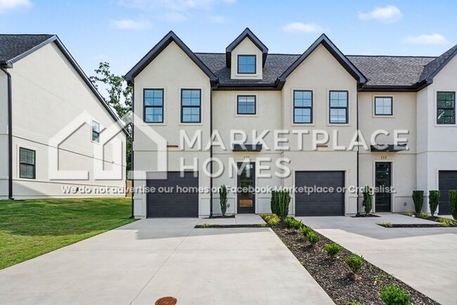 Photo - 109 Taverly Dr