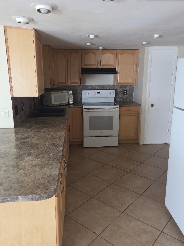 Photo - 7225 Rosarian Dr