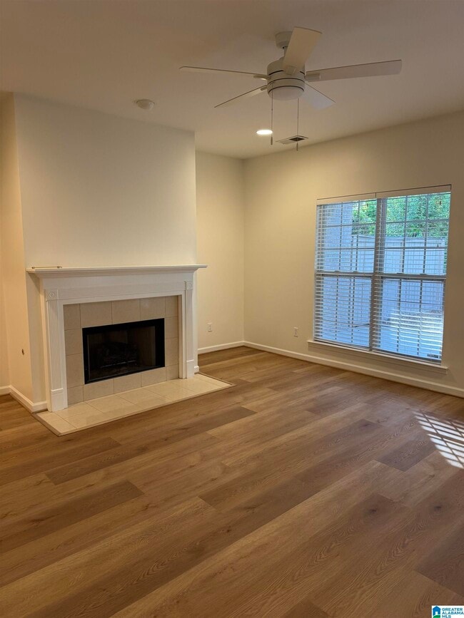 Photo - 521 Reach Dr