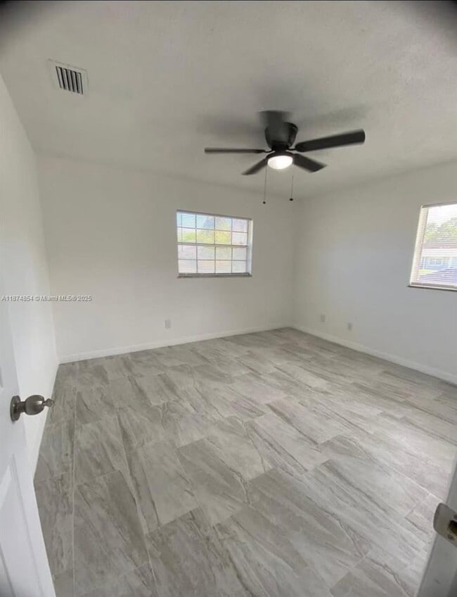 Photo - 2707 Essex Ct