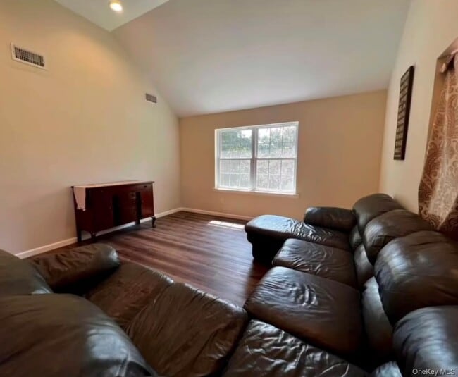 Photo - 118 Plains Rd Unit 2