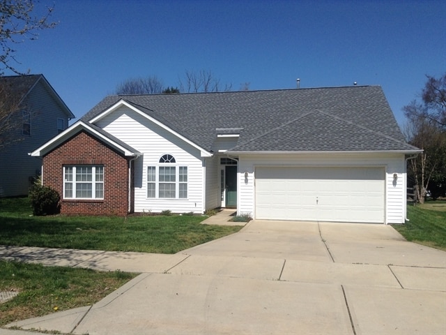 Building Photo - 13436 Planters Row Dr