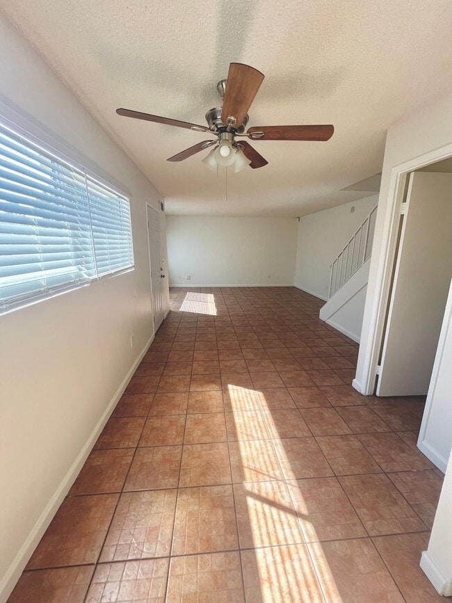 Photo - 1450 Melrose Ave