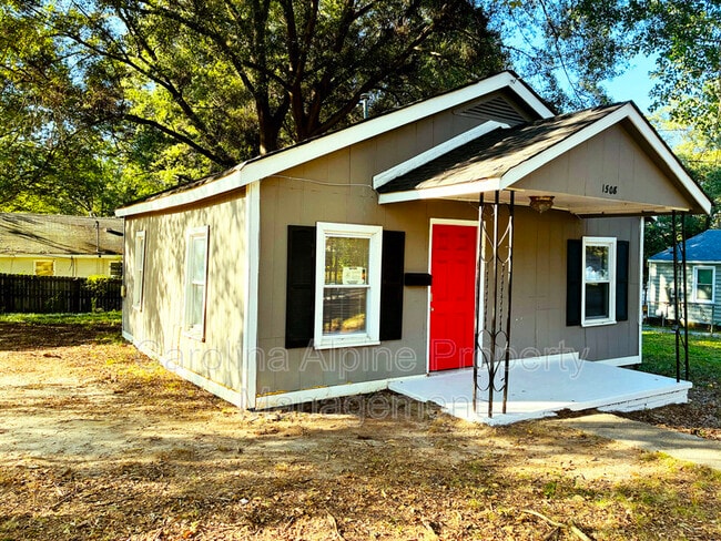 Photo - 1508 W Walnut Ave