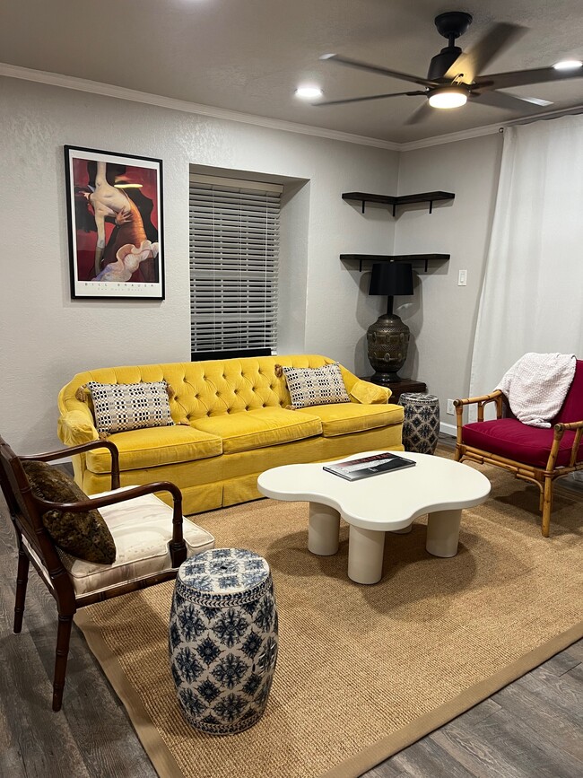 Building Photo - 168 Barilla Pl Unit 202