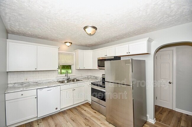 Photo - 527 23rd St NW