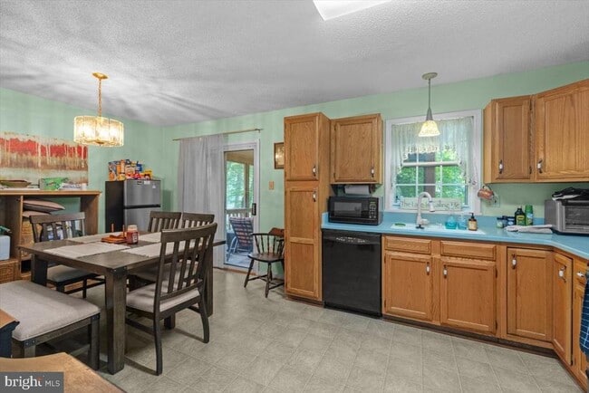 Photo - 115 Indian Hills Rd