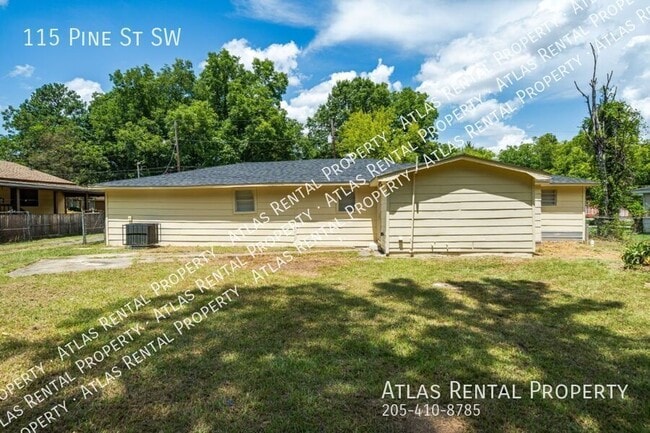 Photo - 115 Pine St SW