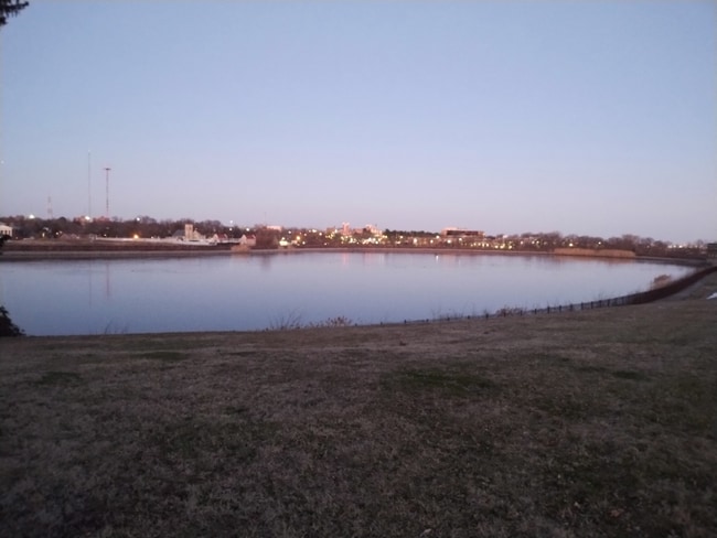 Building Photo - 3306 Powhatan Ave