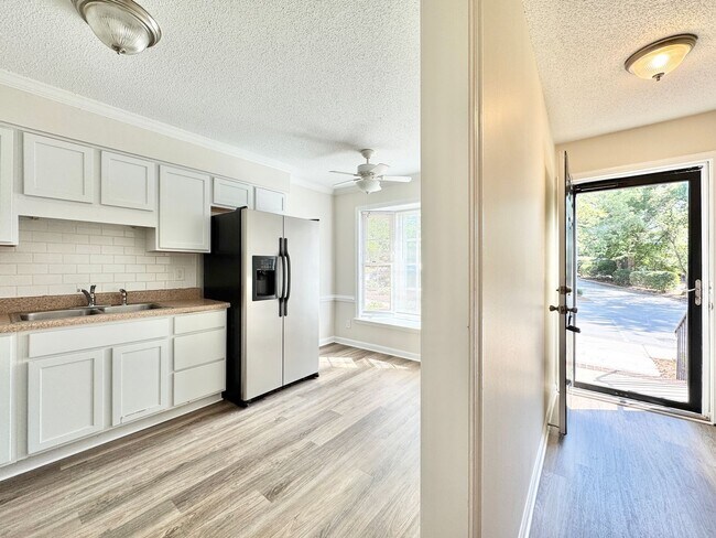Photo - 2 Bedroom Townhome in NW Greensboro near parks and Greenway