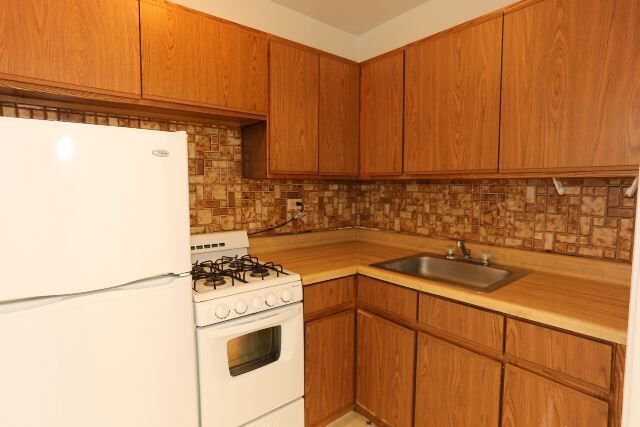 Photo - 629 W Belmont Ave Unidad 905