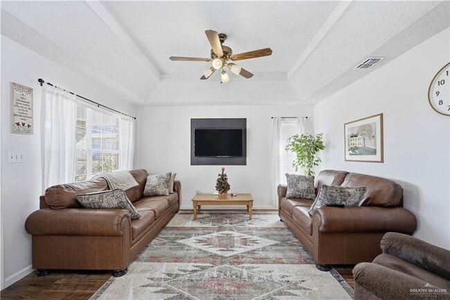 Photo - 12 Pisces St