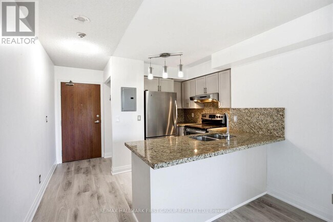 Photo - 33 Elm Dr W Unit 303