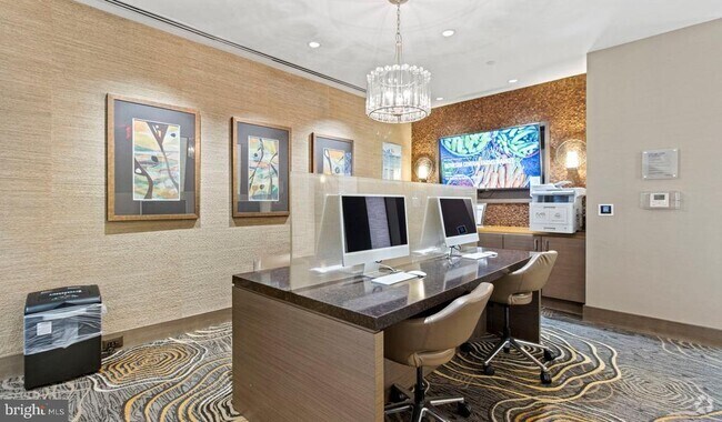 Building Photo - 8300 Wisconsin Ave Unit 3B-1-TH-16 Rental