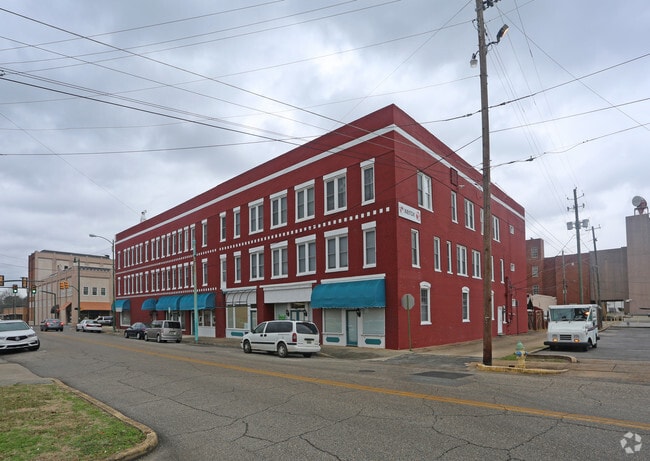 Building Photo - Homestead