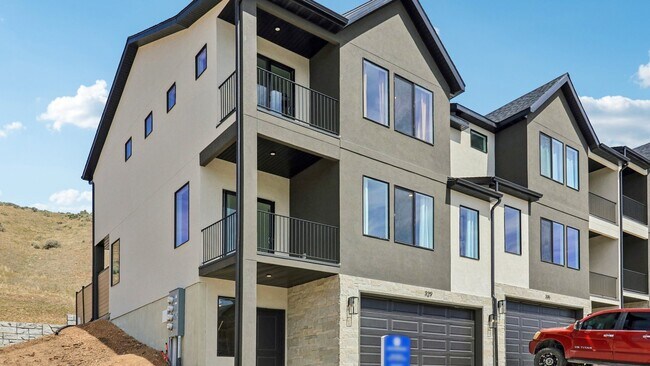 Photo - 513 E Levengrove Dr