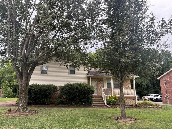 Photo - 3929 Creekway Ct