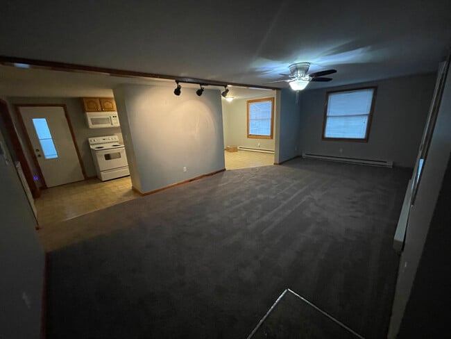 Building Photo - 146 Harriet St Rental