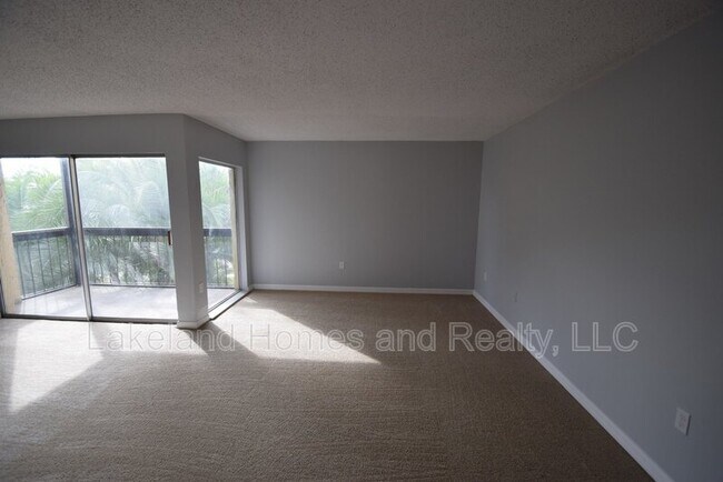 Photo - 2025 Sylvester Rd Unidad N308