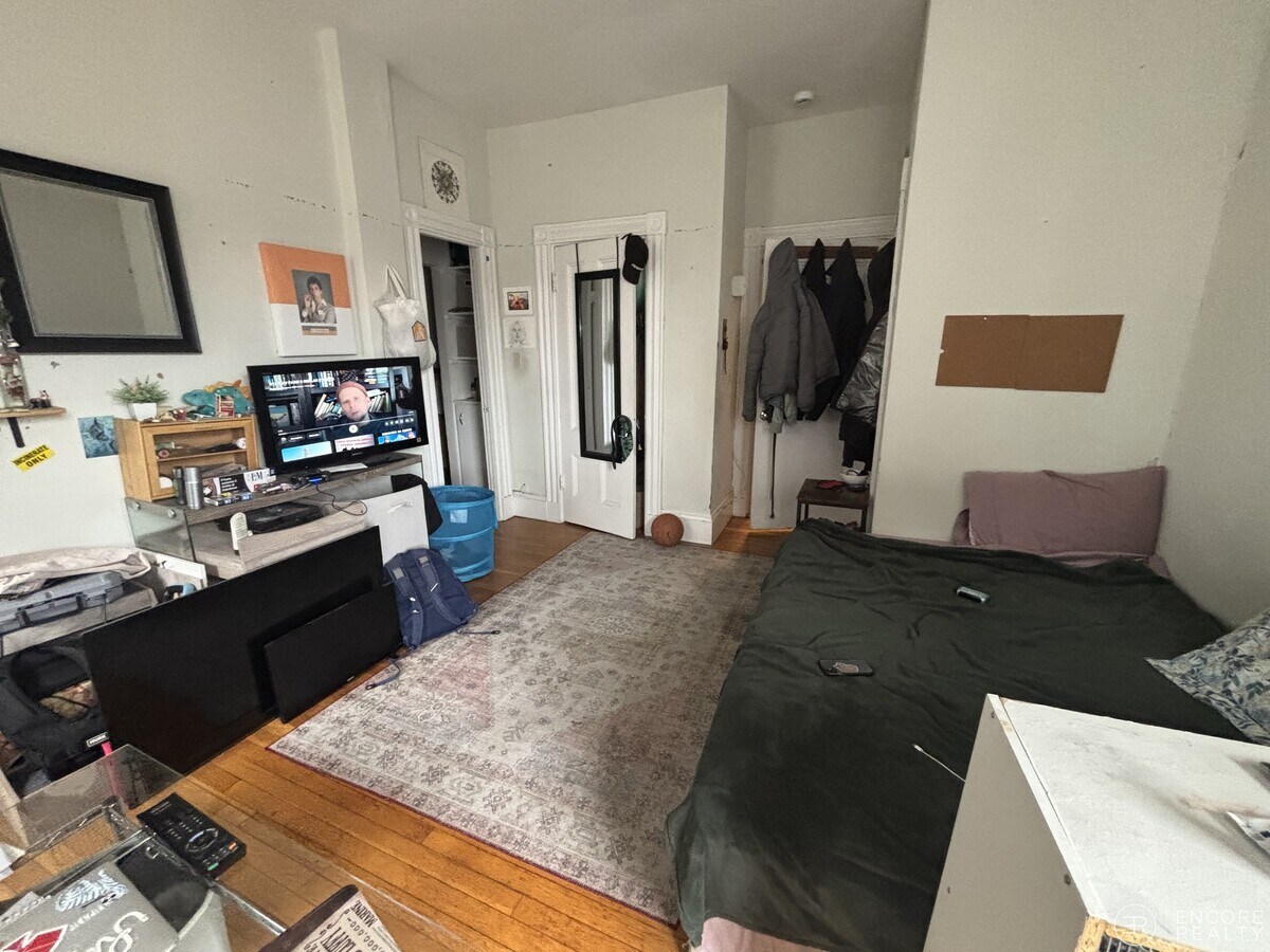 Photo - 16 Davis Ave Unit 9