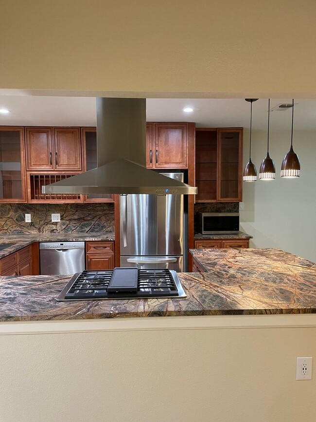 Rare Rental- Fully Renovated Classic in Ca... - Rare Rental- Fully Renovated Classic in Ca...