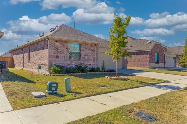 Photo - 2529 Starwater Dr