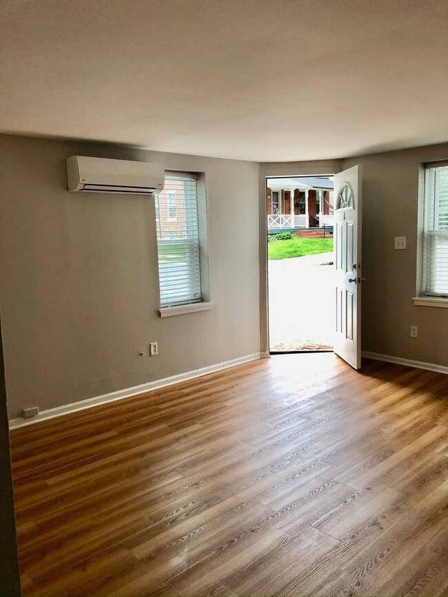 Photo - 418 N Darlington St Unidad A